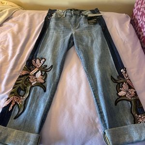 Brand new with tag buffalo David Bitton special edition jeans size 28